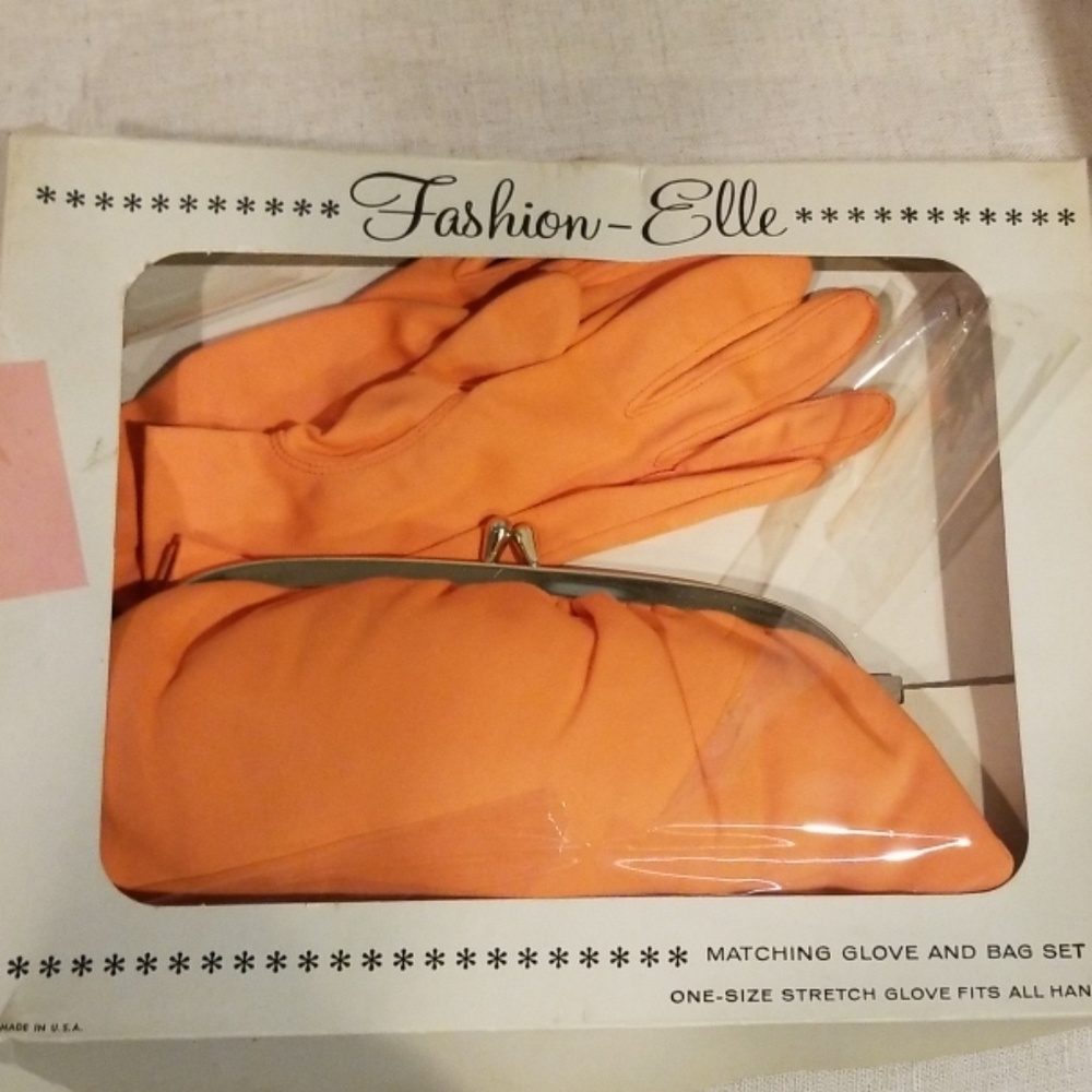 Vintage Clutch and matching gloves set